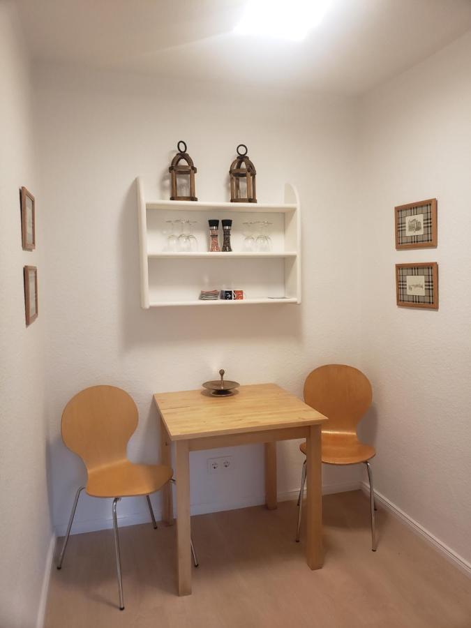 1-Zimmerappartment für Monteure, Handwerker, Studenten und Azubis mit eigenem Bad WC Salzgitter Exterior foto